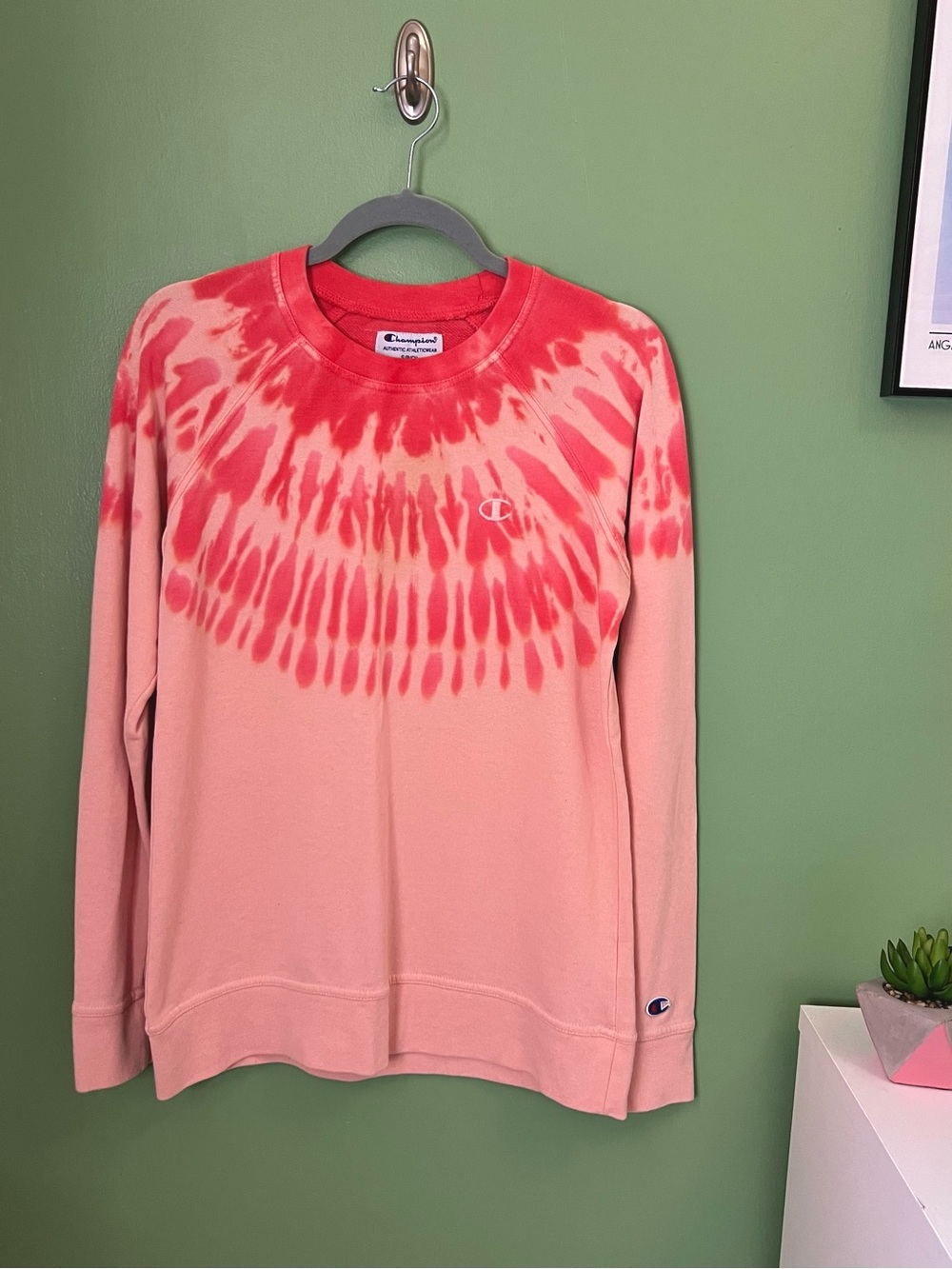 Champion Pink Tie Die Pullover Sweatshirt - Small